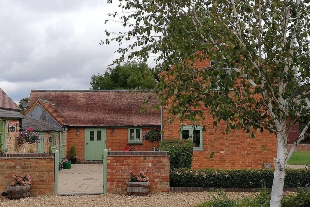 The Sunshine Annex At Lower Fields Farm Apartment Napton on The Hill Exterior photo