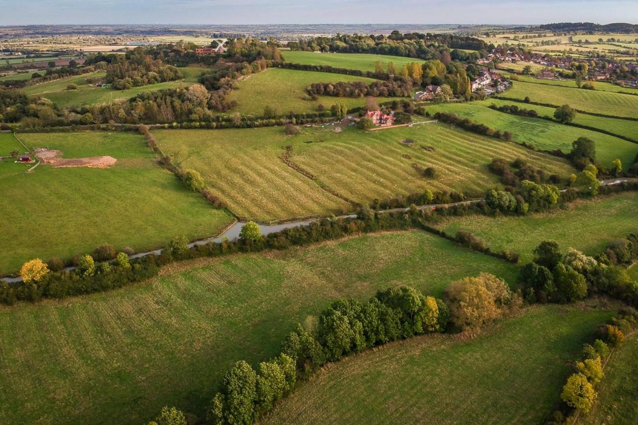 The Sunshine Annex At Lower Fields Farm Apartment Napton on The Hill Exterior photo