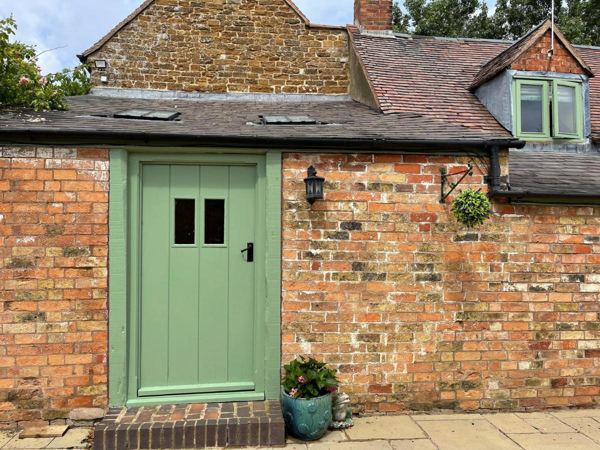 The Sunshine Annex At Lower Fields Farm Apartment Napton on The Hill Exterior photo