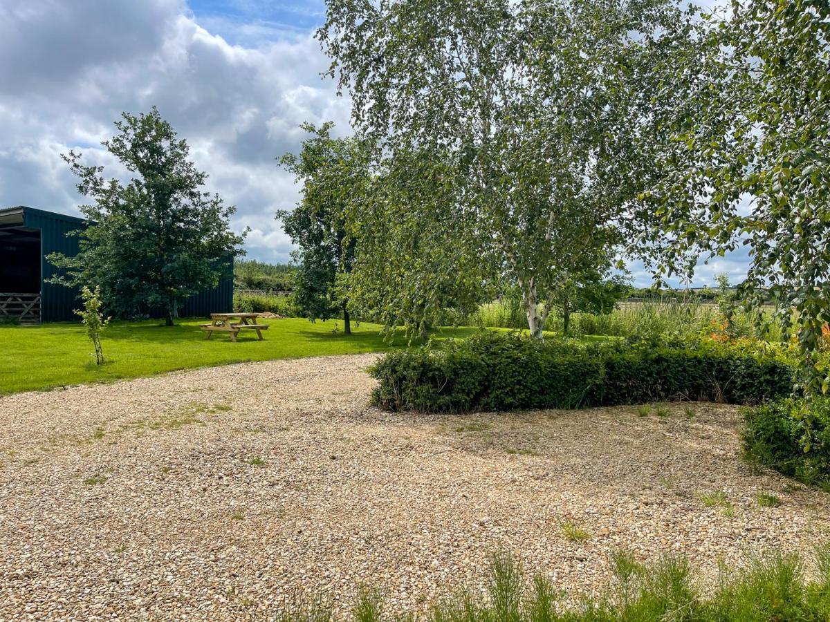 The Sunshine Annex At Lower Fields Farm Apartment Napton on The Hill Exterior photo