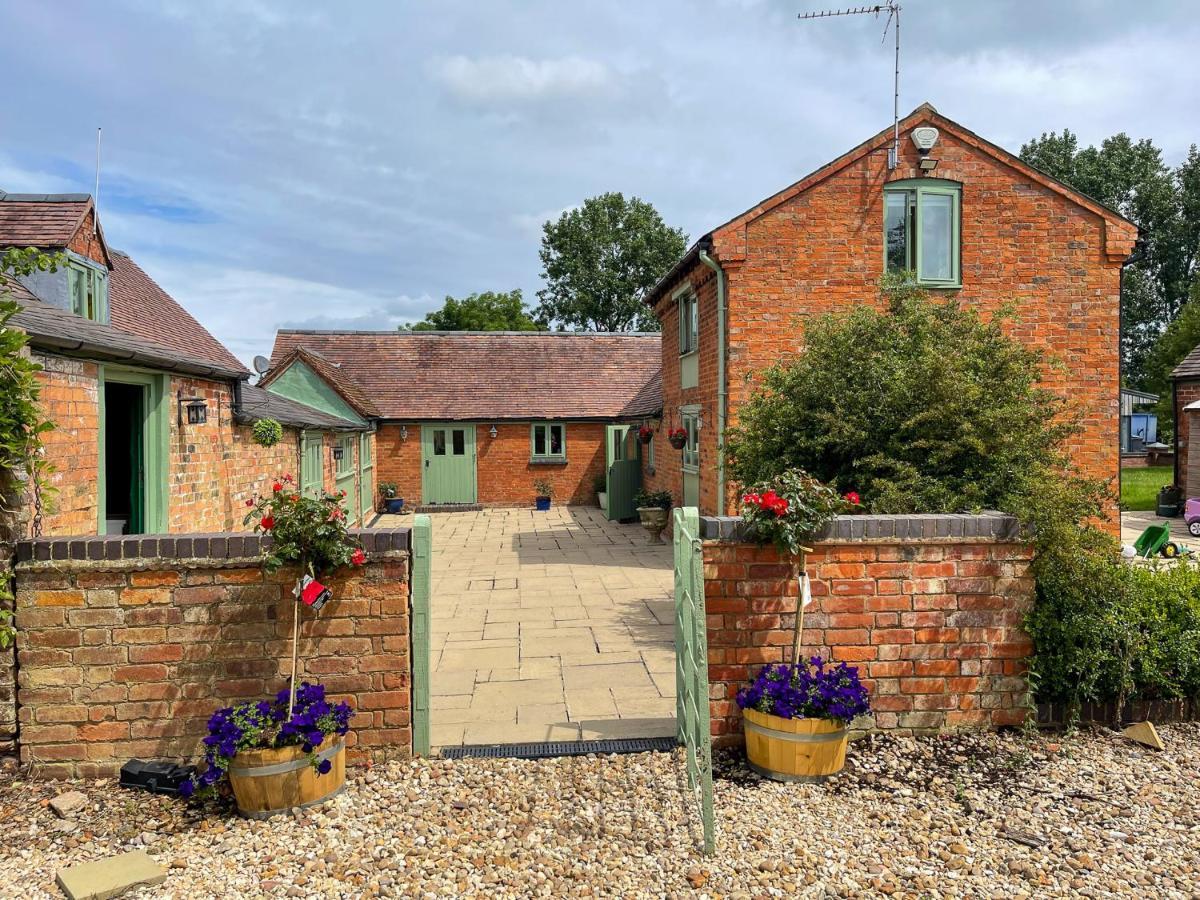 The Sunshine Annex At Lower Fields Farm Apartment Napton on The Hill Exterior photo